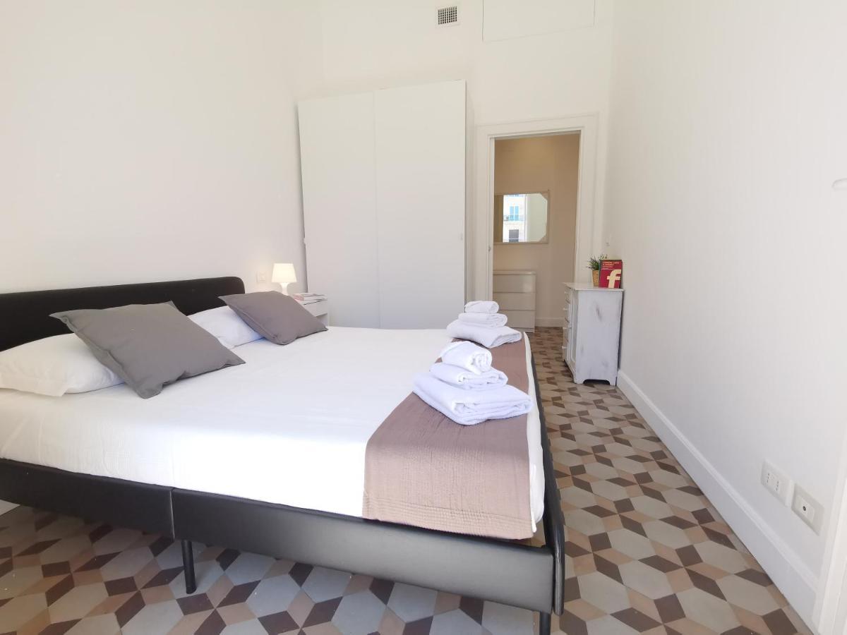 Vittorio Emanuele 71 Appartement Bari Buitenkant foto